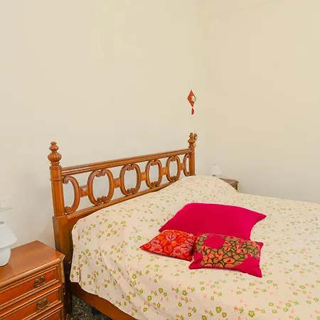 La Piazza - Casa Vacanze Vado Ligure
