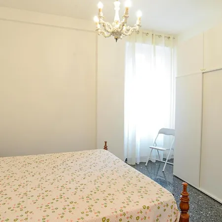 La Piazza - Casa Vacanze Apartment Vado Ligure